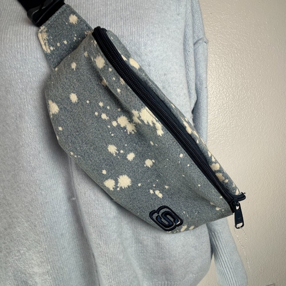 Skechers Festival Waistpack Fanny Pack Blue Combo Denim Adjustable Strap